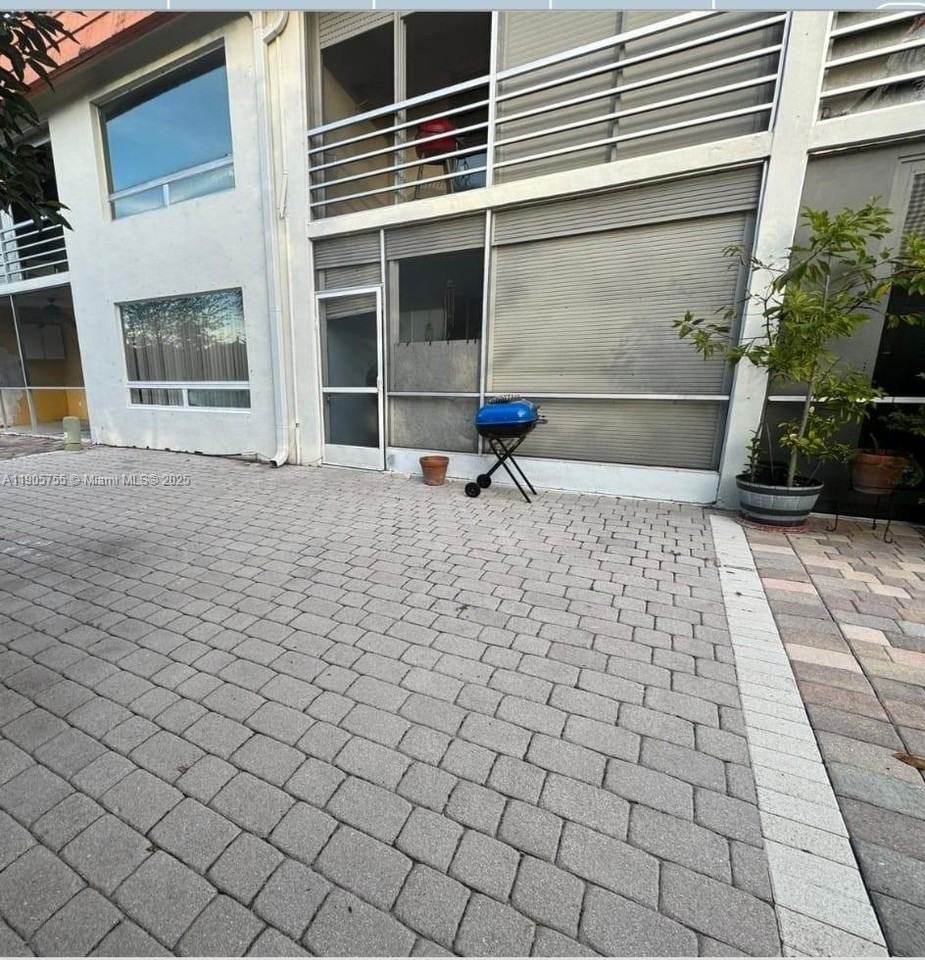 4321 Nw 9th Ave #4321-102 - Photo 3 of 6