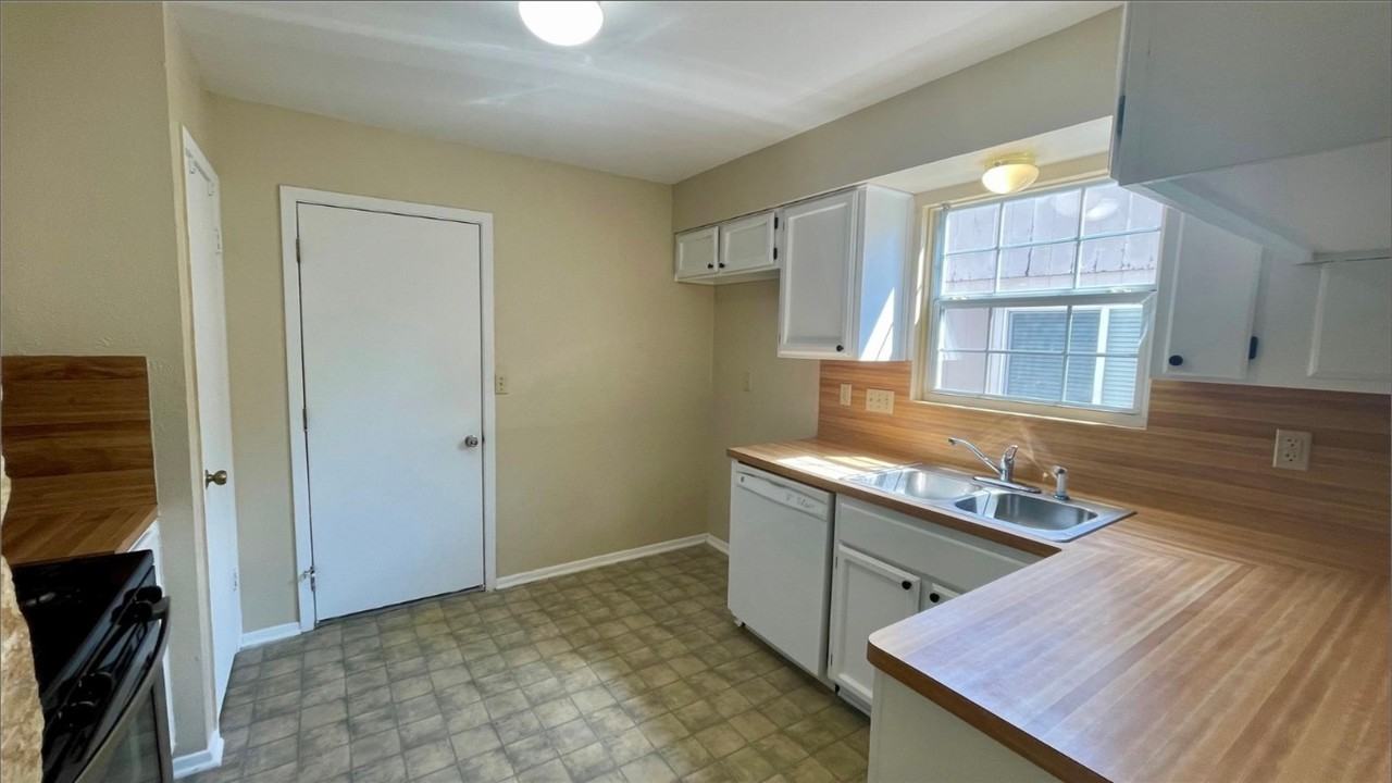 509 Riverwood Dr #509 - Photo 2 of 22