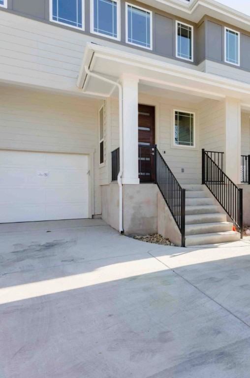 807 E 16th St #807A - Photo 4 of 25