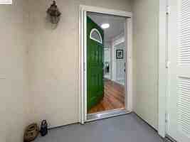 featured image of 1910 Skycrest Drive