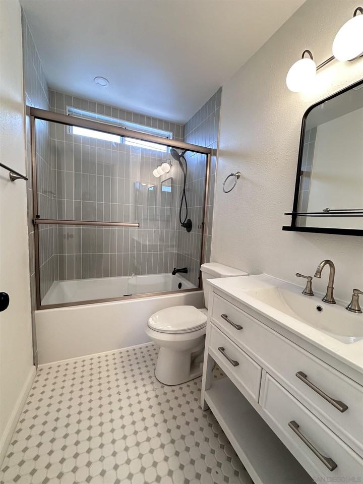 930 Avenue National City Ca #930-20 - Photo 2 of 12