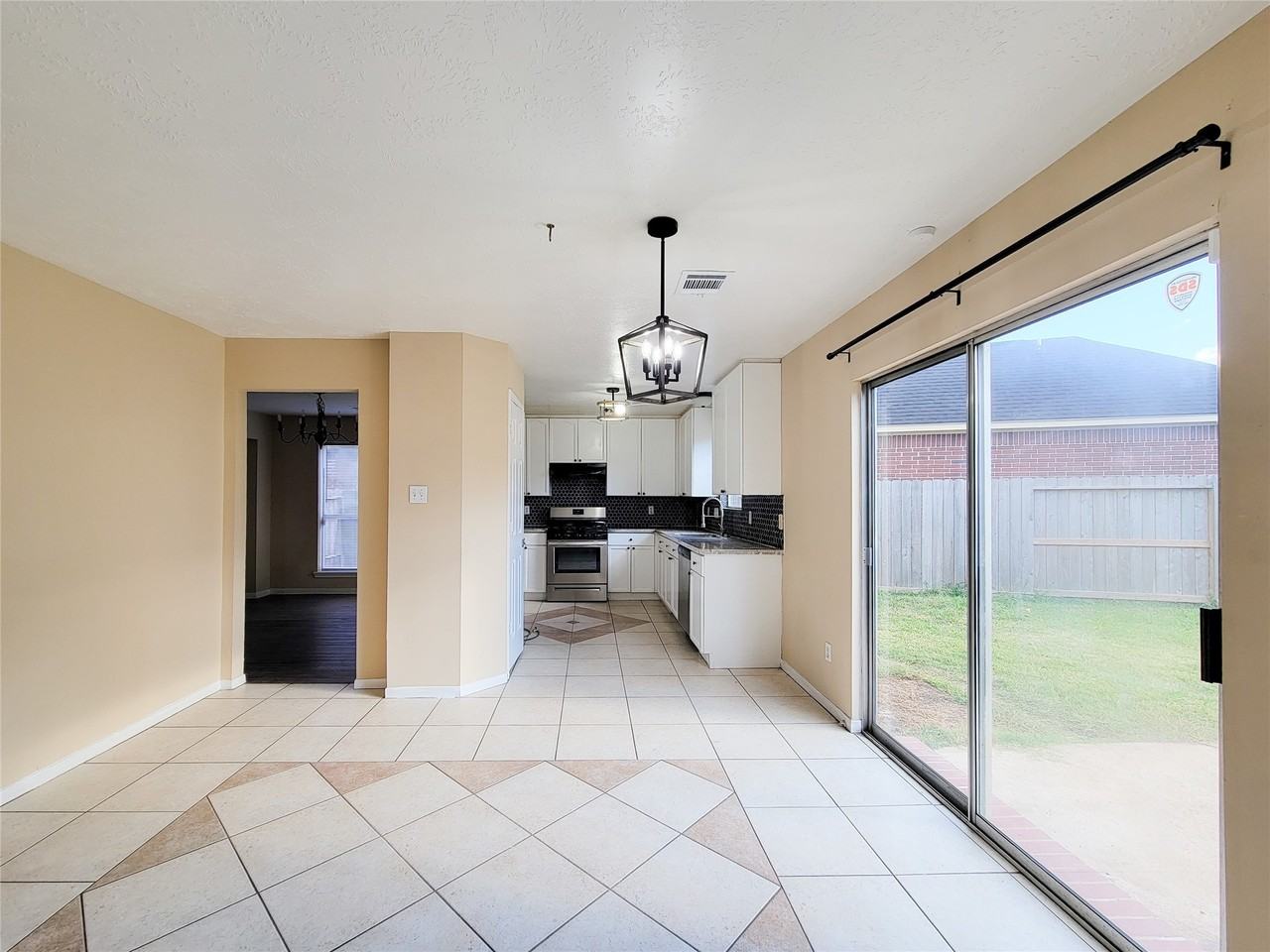 4626 Jaymar Dr #4626 - Photo 4 of 50