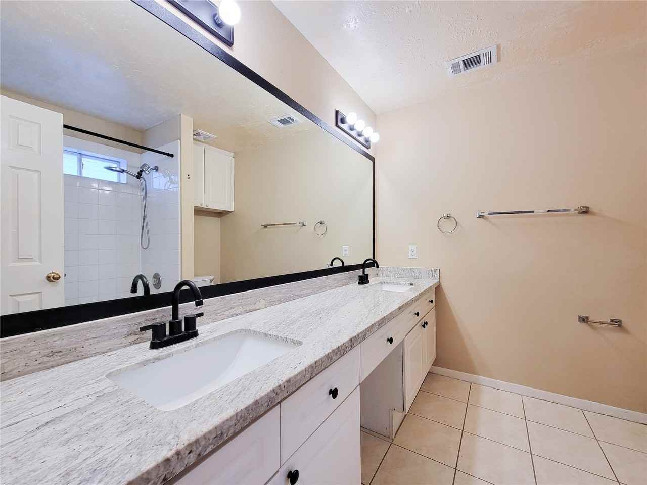 4626 Jaymar Dr #4626 - Photo 7 of 50