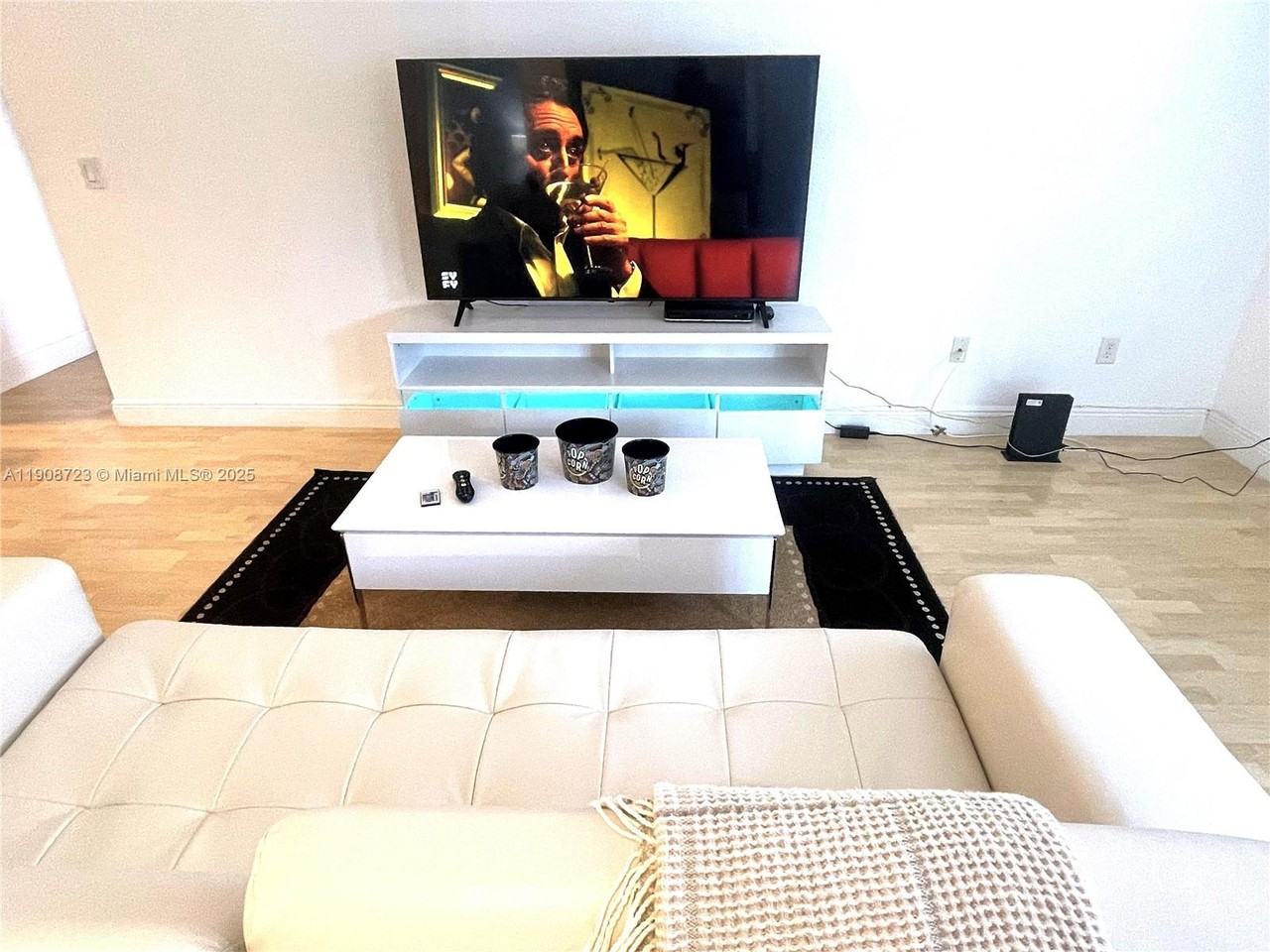 3255 Northeast 184th Street