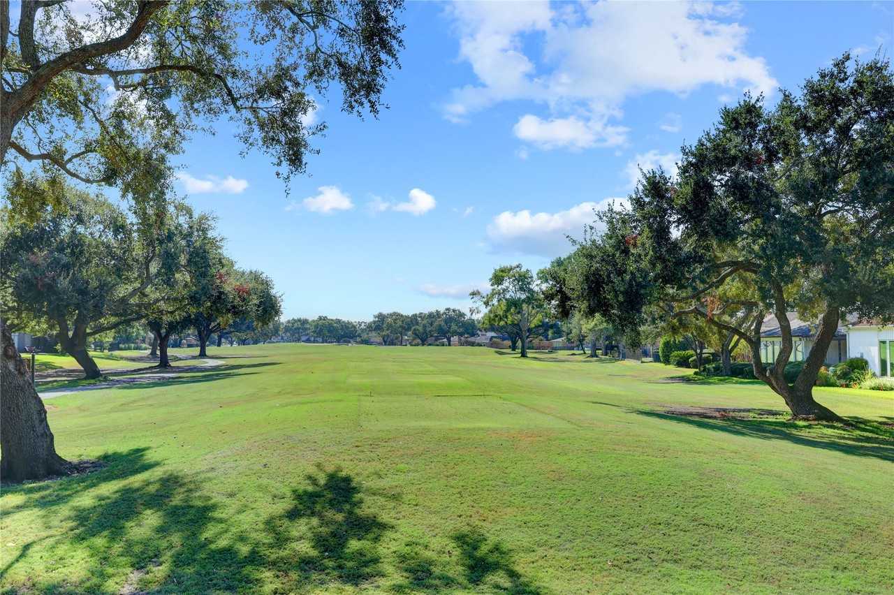 15 Bendwood Drive #15 - Photo 7 of 27