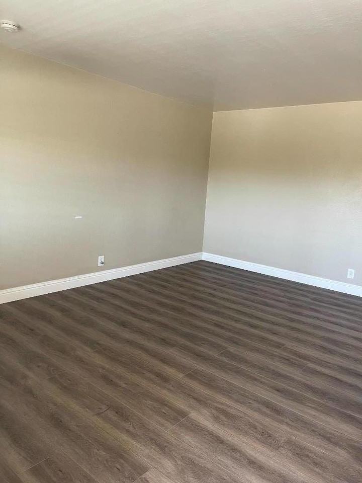 755 E Duane Ave #755I - Photo 4 of 23