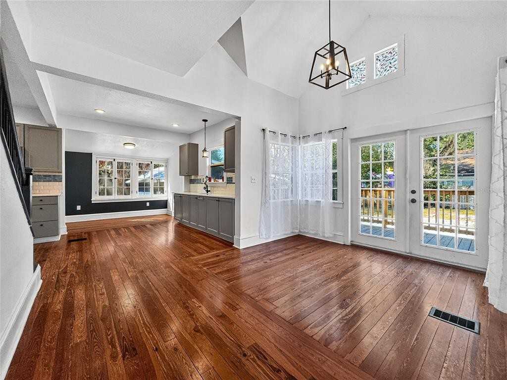 1016 Washington Ave #1016 - Photo 3 of 50