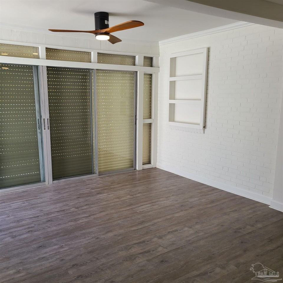 1301 W Lee St #1301 - Photo 3 of 28