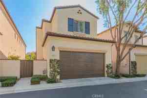 featured image of 77 Sarabande #77