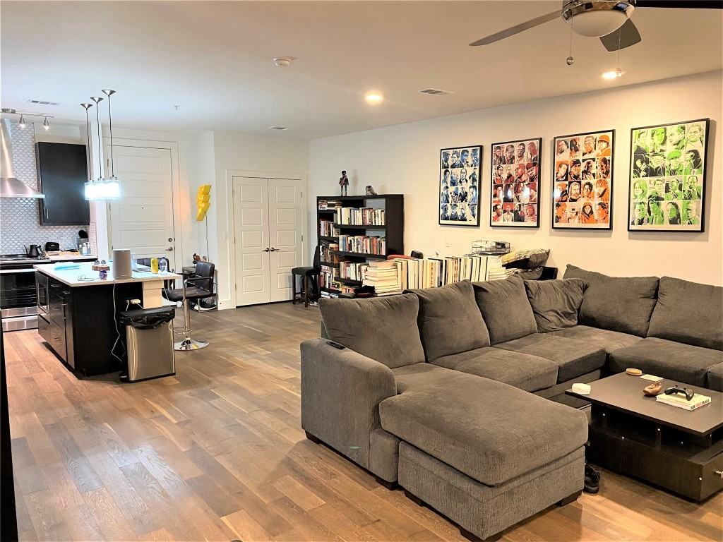 1615 East 7th Street #1615-304 - Photo 3 of 12