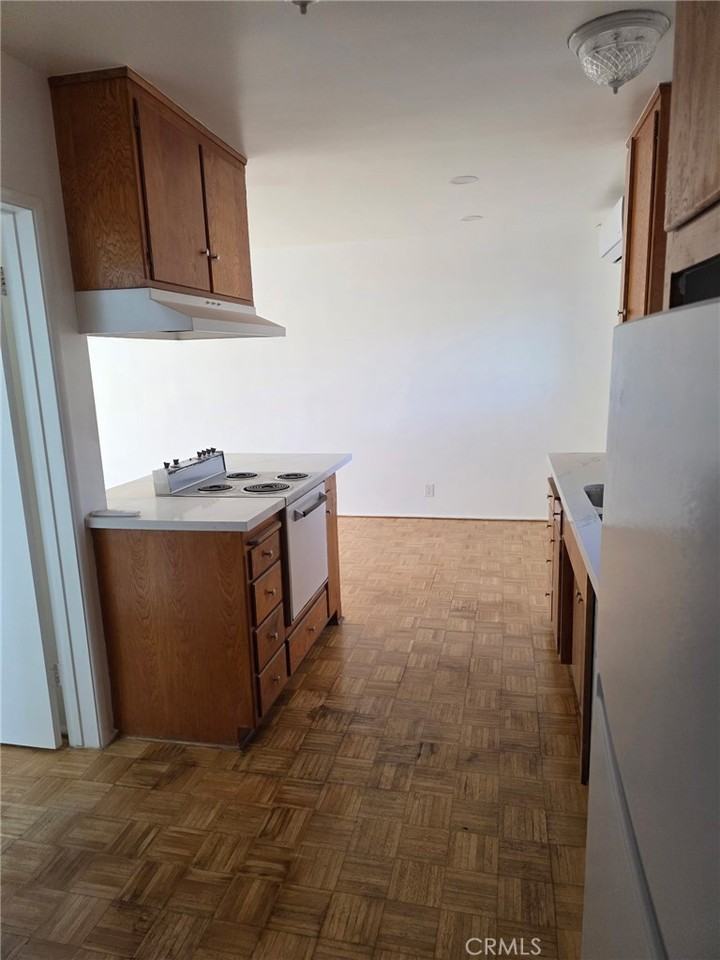 928 West Angeleno Avenue #928C - Photo 7 of 14