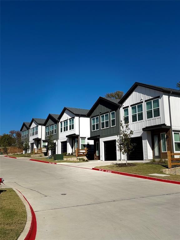 4624 Welker Way #4624 - Photo 3 of 6