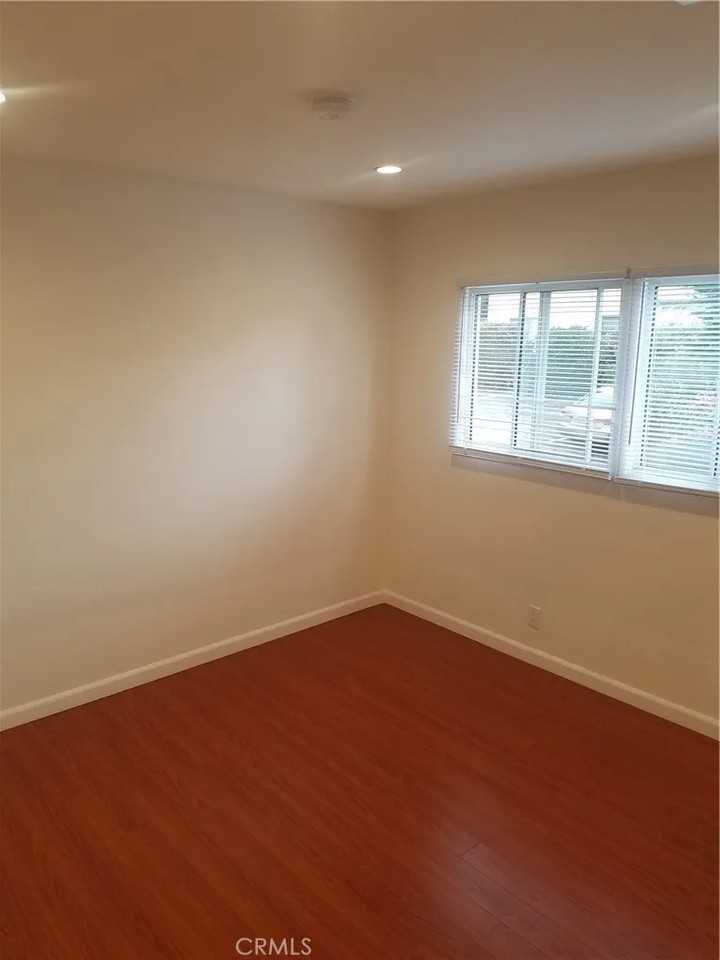 2517 Foothill Boulevard #2517 - Photo 6 of 9