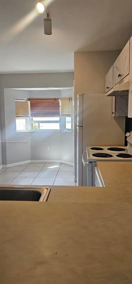 2910 Southeast 12th Road #2910-20429 - Photo 3 of 14