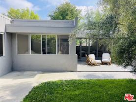 423 West Ellis Avenue #423 - Photo 1 of 1