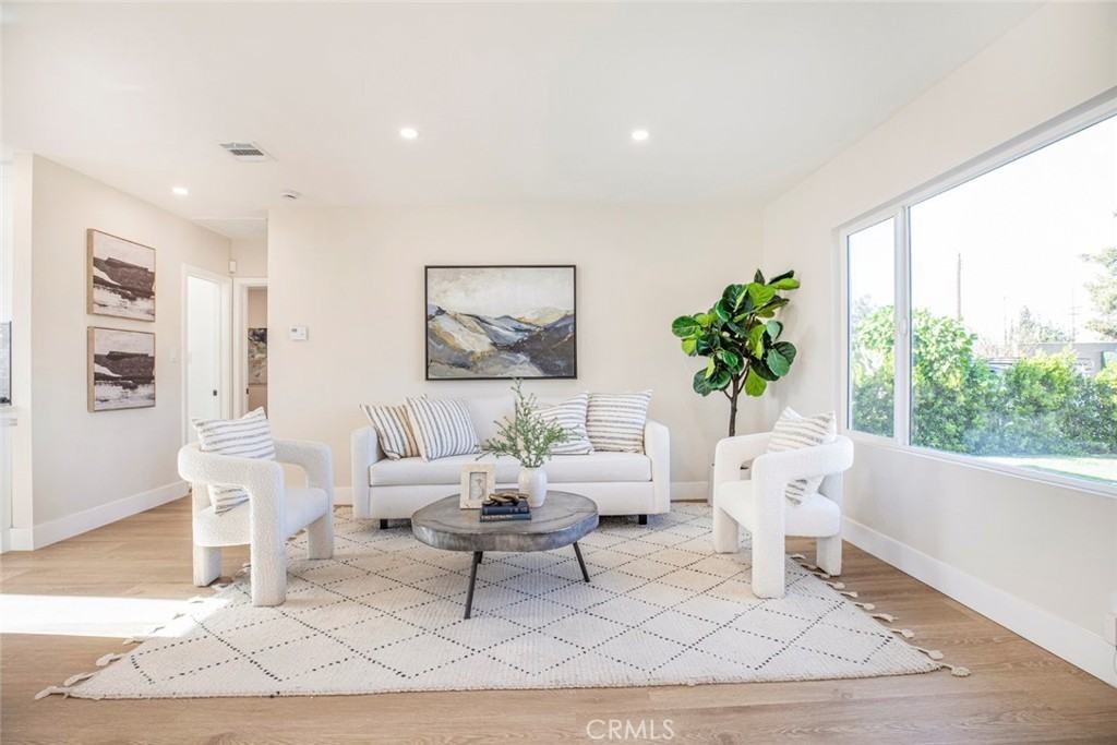 8881 Morehart Avenue #8881 - Photo 3 of 25