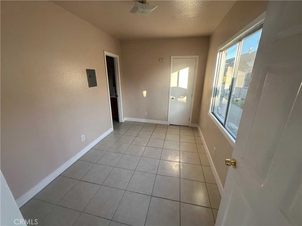 920 Mcfarland Avenue #920 - Photo 6 of 8