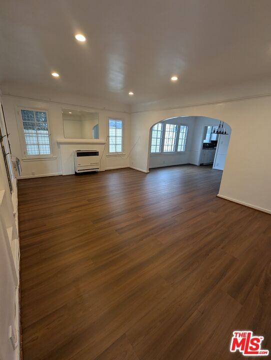 640 North Poinsettia Place #640 - Photo 4 of 12