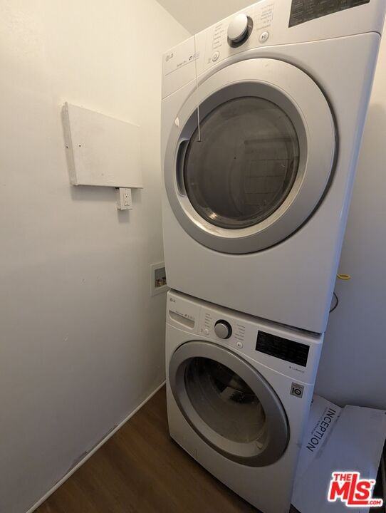 640 North Poinsettia Place #640 - Photo 5 of 12