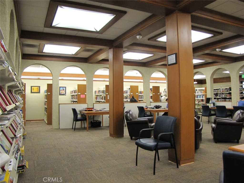 2056 Via Mariposa East #2056A