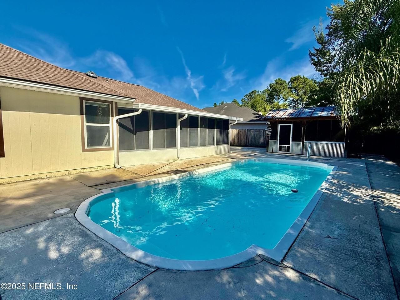 2007 Eclipse Dr #2007 - Photo 2 of 3