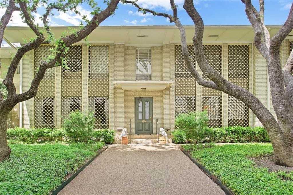 6357 Diamond Head Cir #6357B - Photo 4 of 23