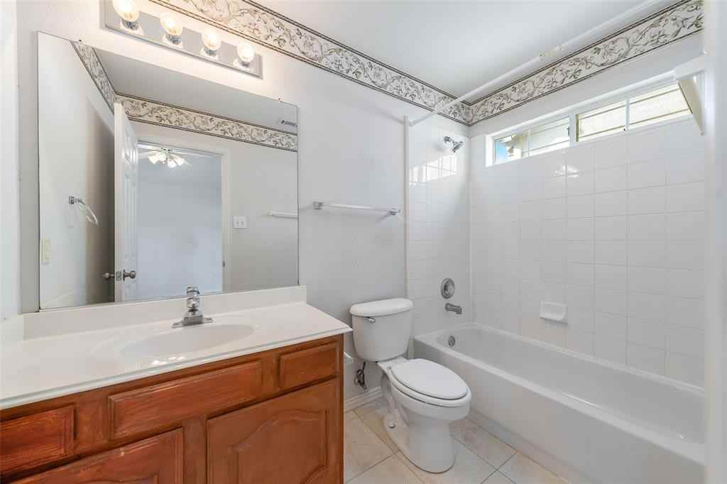 511 Poplar Ln #511 - Photo 2 of 39