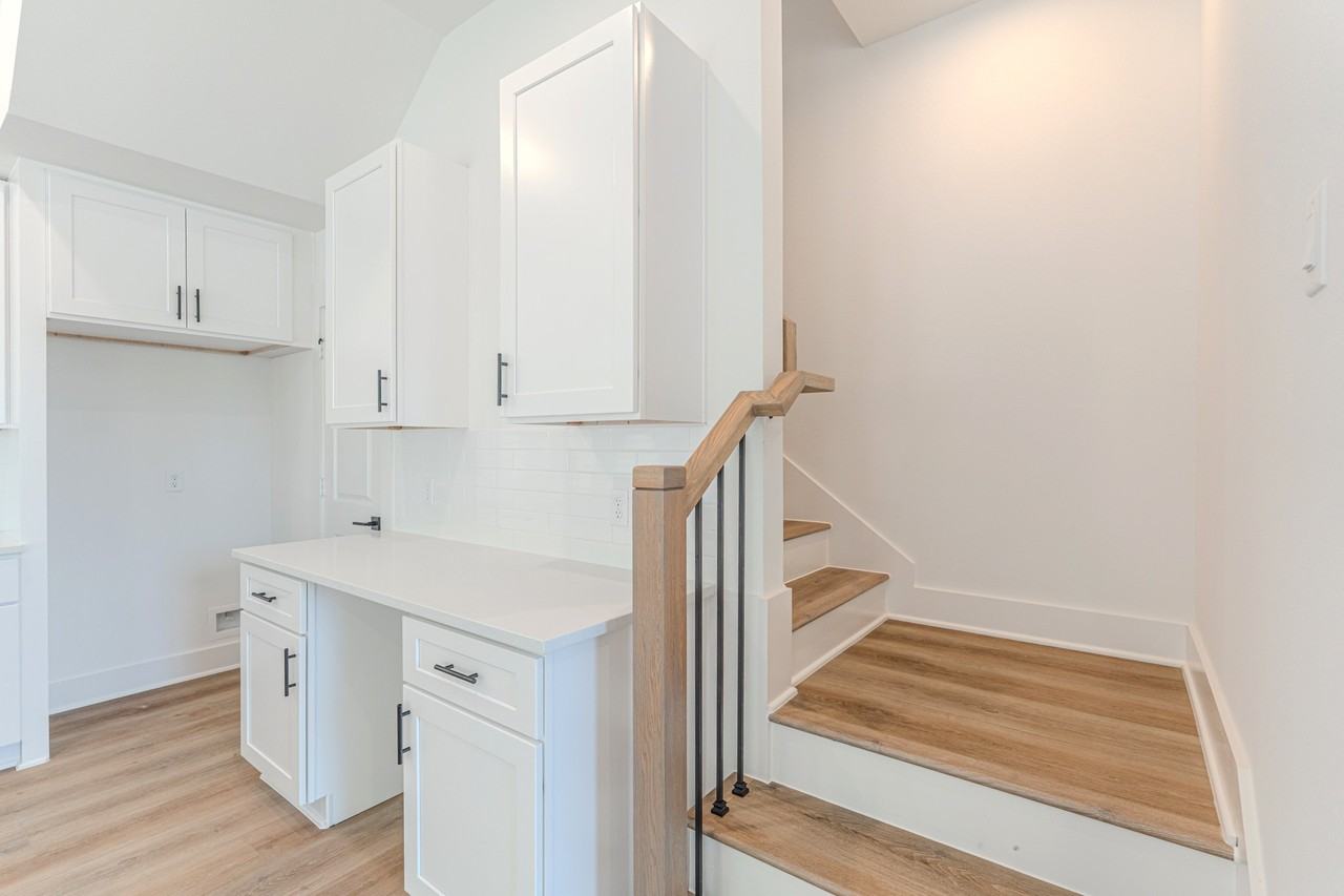 7628 Inwood Hills Ln #7628 - Photo 6 of 46