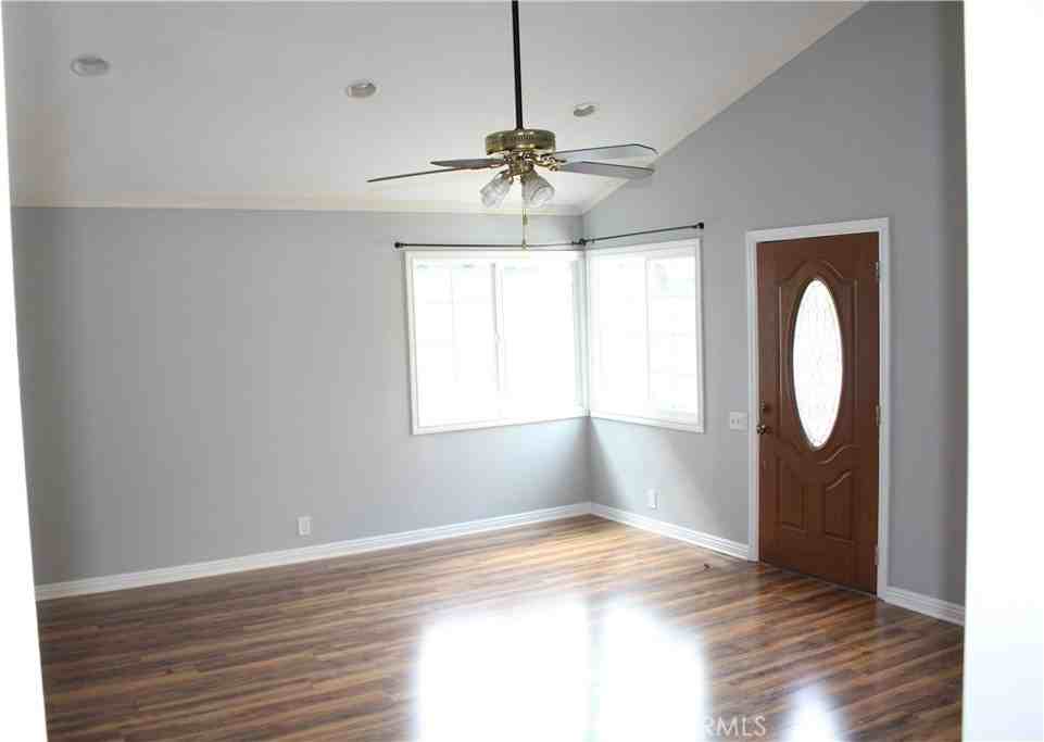 21822 Jinetes #21822 - Photo 5 of 18