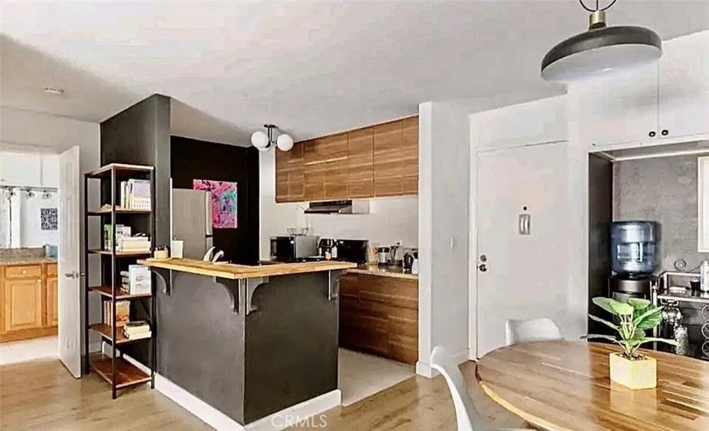 1621 Hotel Cir S #1621 - Photo 2 of 9