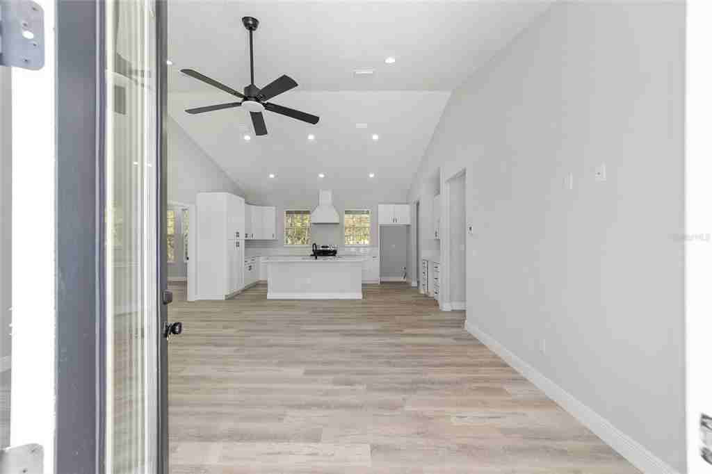 760 Ne 152nd Ter #760 - Photo 2 of 38