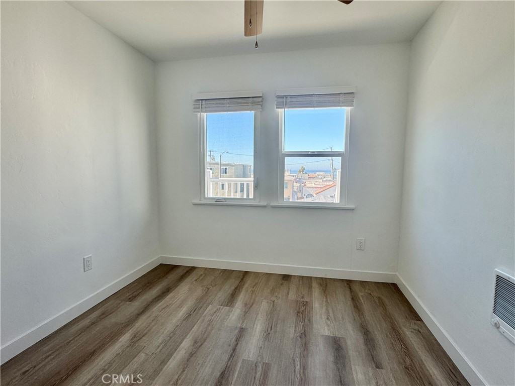 908 Manhattan Ave #908C - Photo 3 of 18