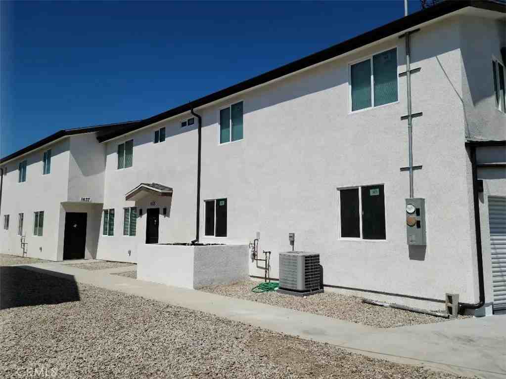 1637 E 33rd St #1637 - Photo 3 of 3