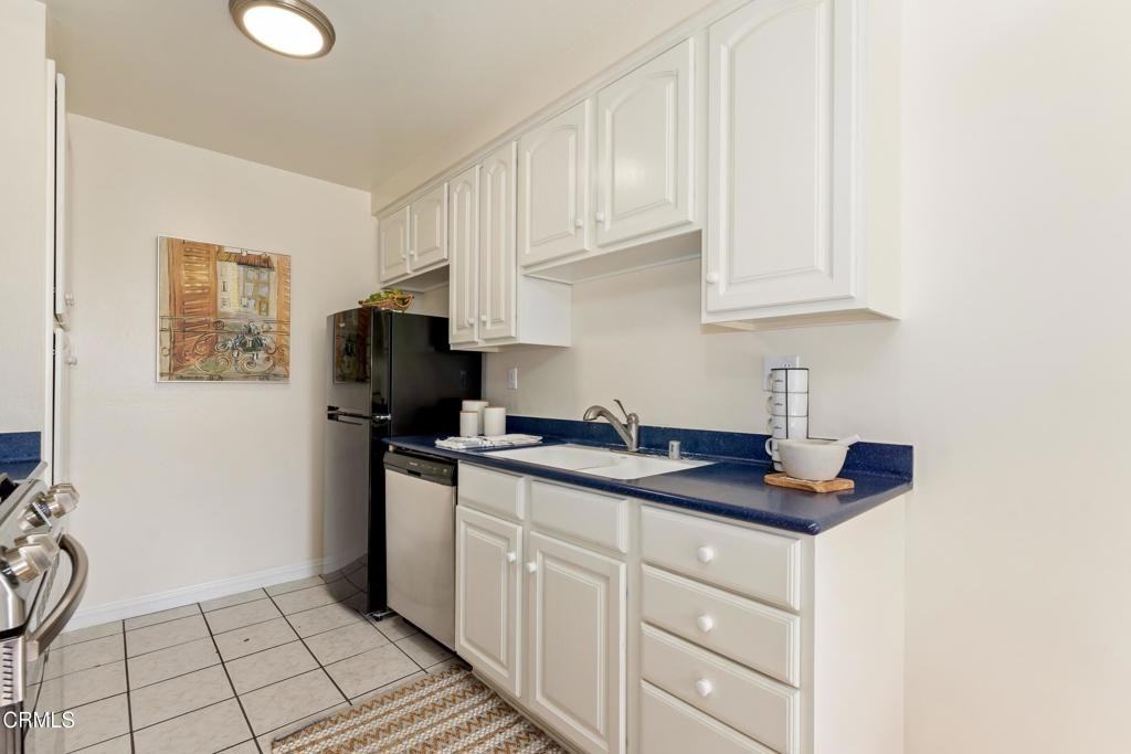 5436 Mcculloch Ave #5436F - Photo 3 of 33