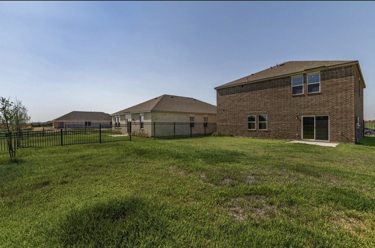 27235 Blue Pool Dr #27235 - Photo 7 of 13