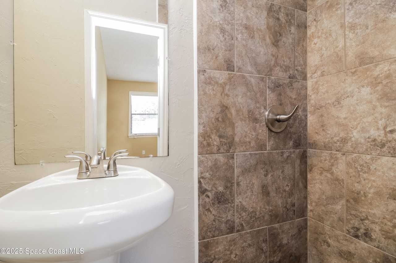 4525 Sugartown St #4525 - Photo 4 of 16