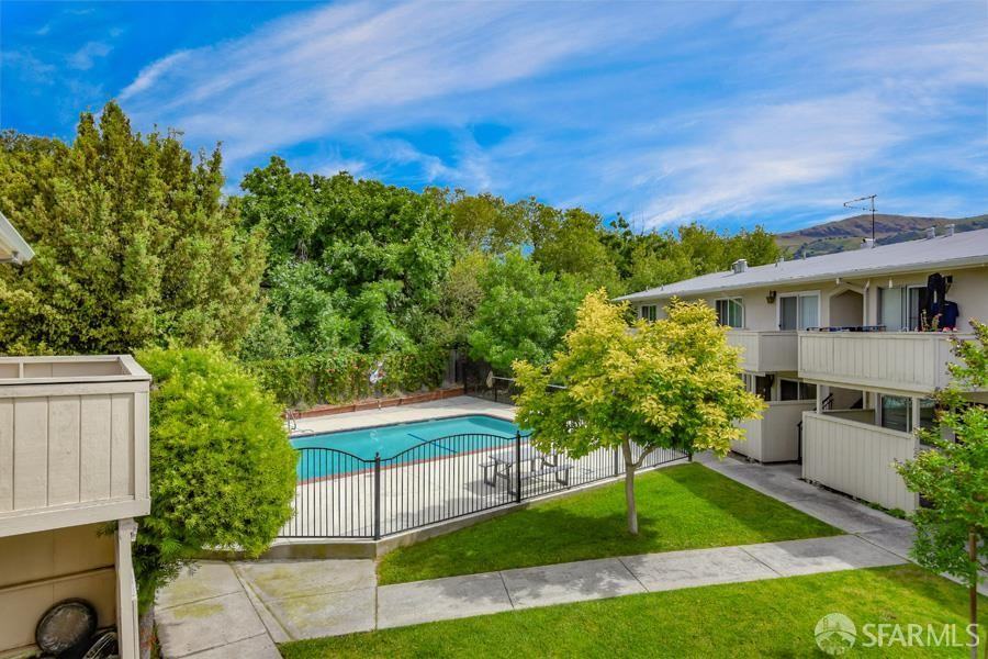 46728 Crawford St #46728-3 - Photo 3 of 22