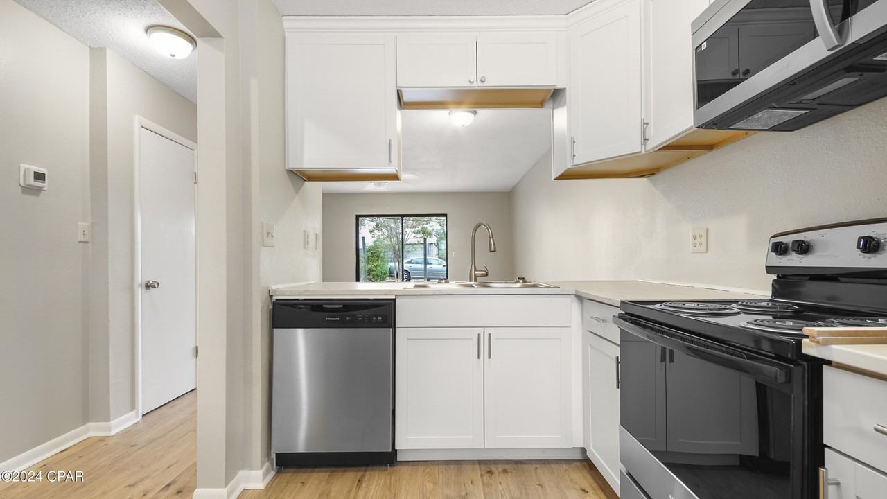 5113 E 10th St #5113A - Photo 2 of 30