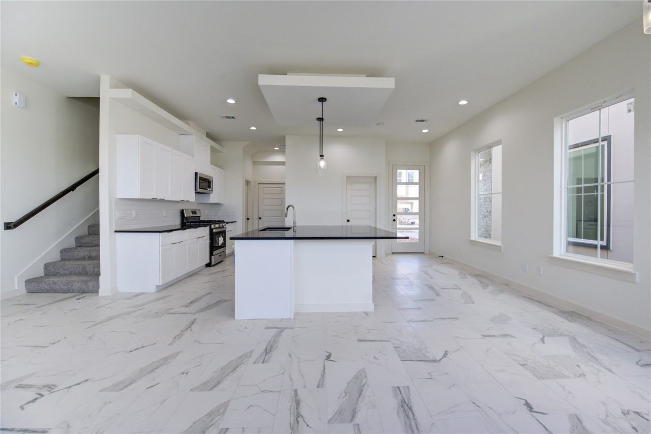 2914 El Fenice Ln #2914