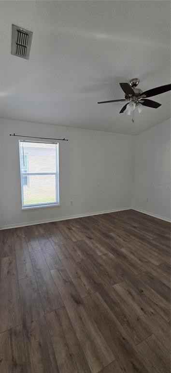 325 Reserve Dr #325 - Photo 2 of 26