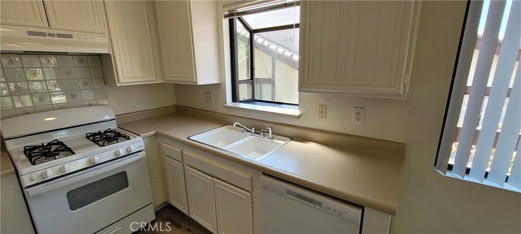 27925 Tyler Lane #27925-734 - Photo 2 of 19