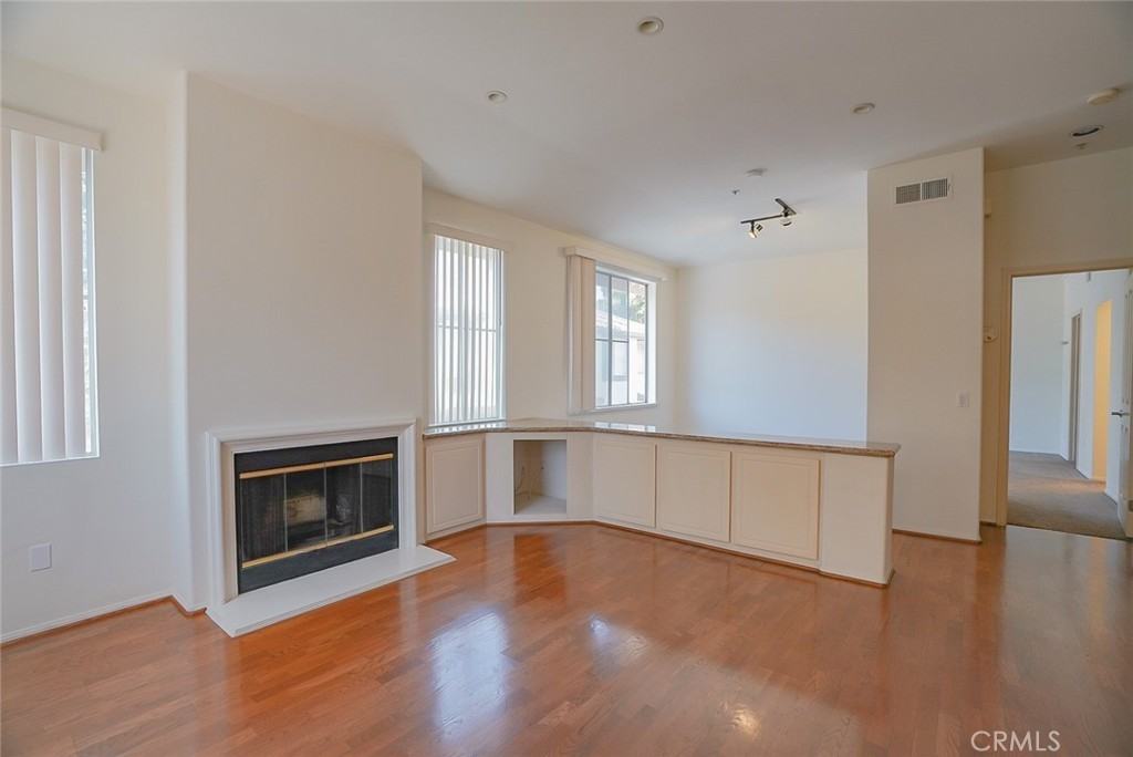 1007 Solvay Aisle #1007 - Photo 2 of 11