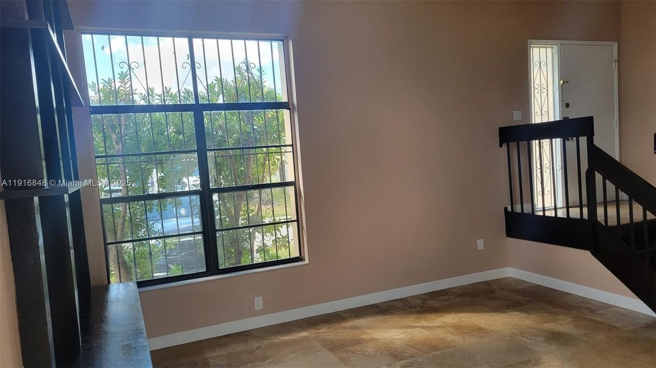 914 Nw 106th Avenue Cir #914-914 - Photo 6 of 42