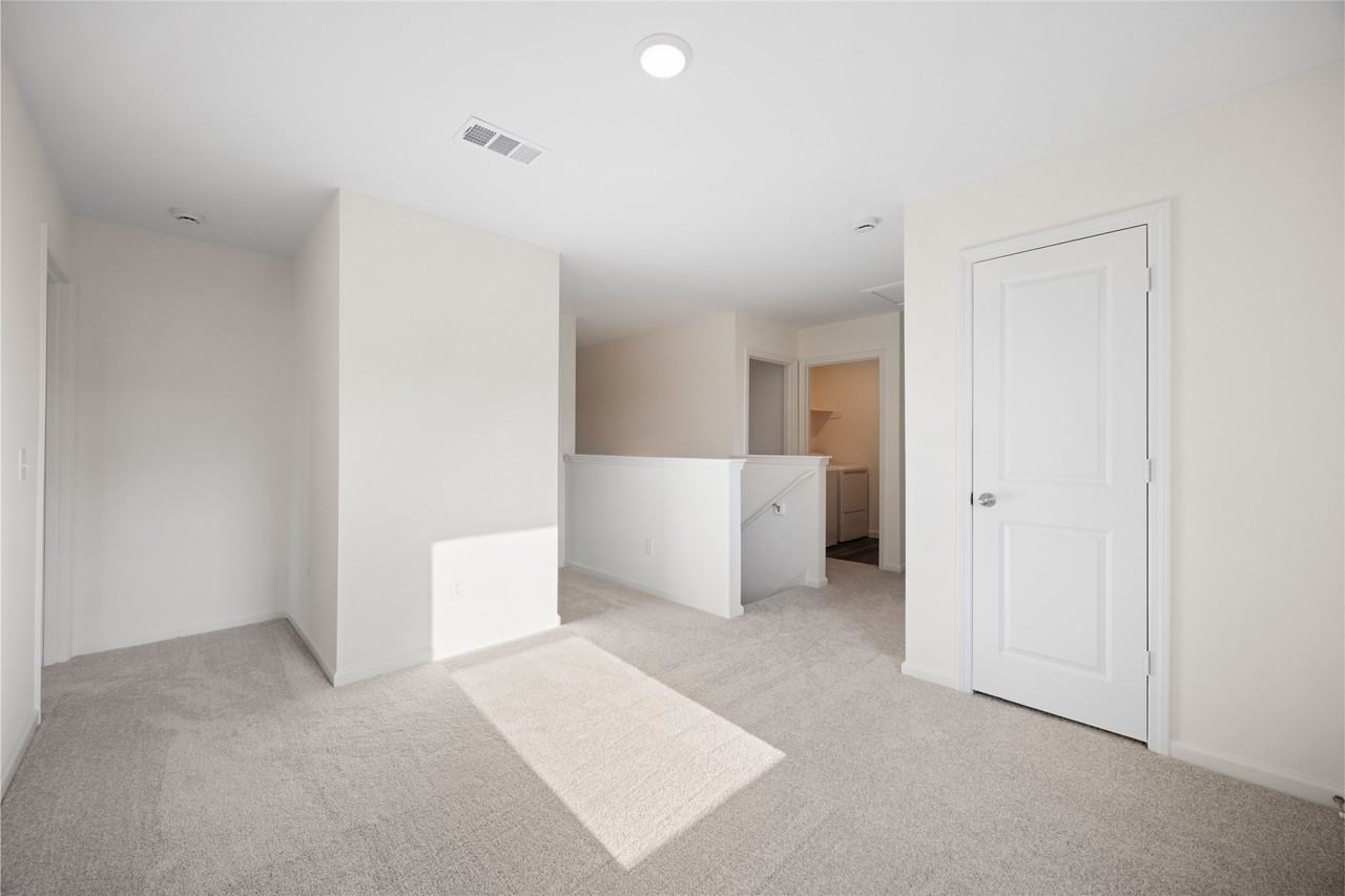 8807 Vacek Crossing Way #8807 - Photo 6 of 33