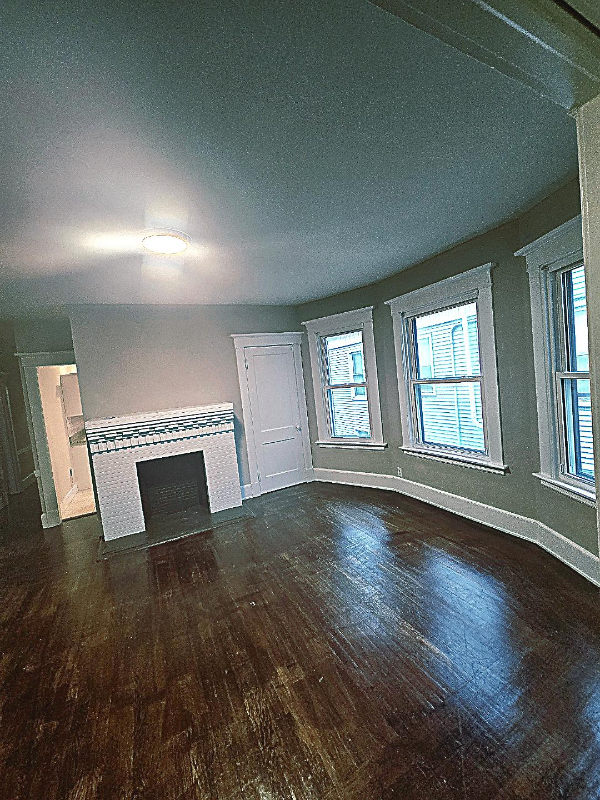 597 Whalley Ave #1 - Photo 4 of 9