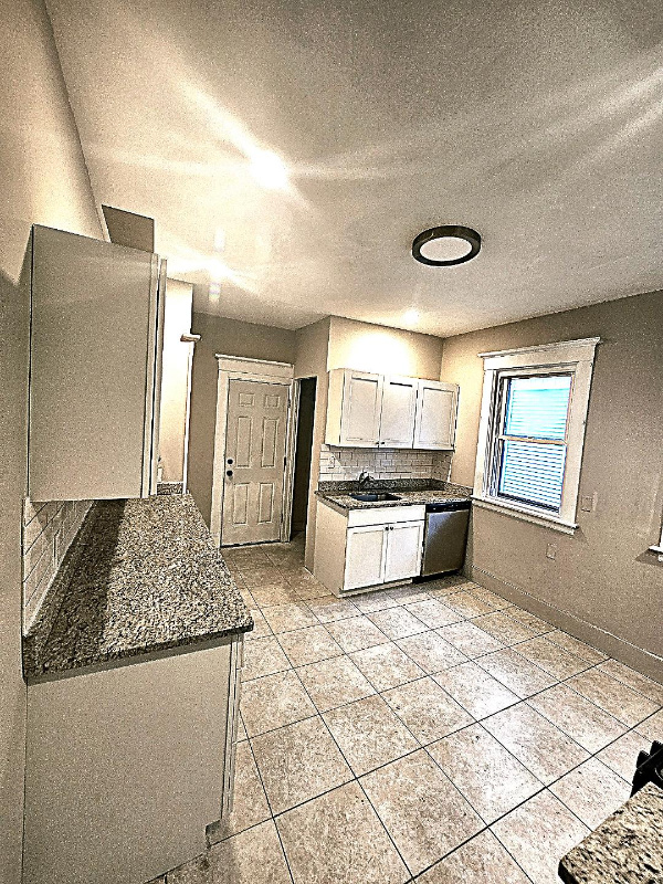 597 Whalley Ave #1 - Photo 6 of 9