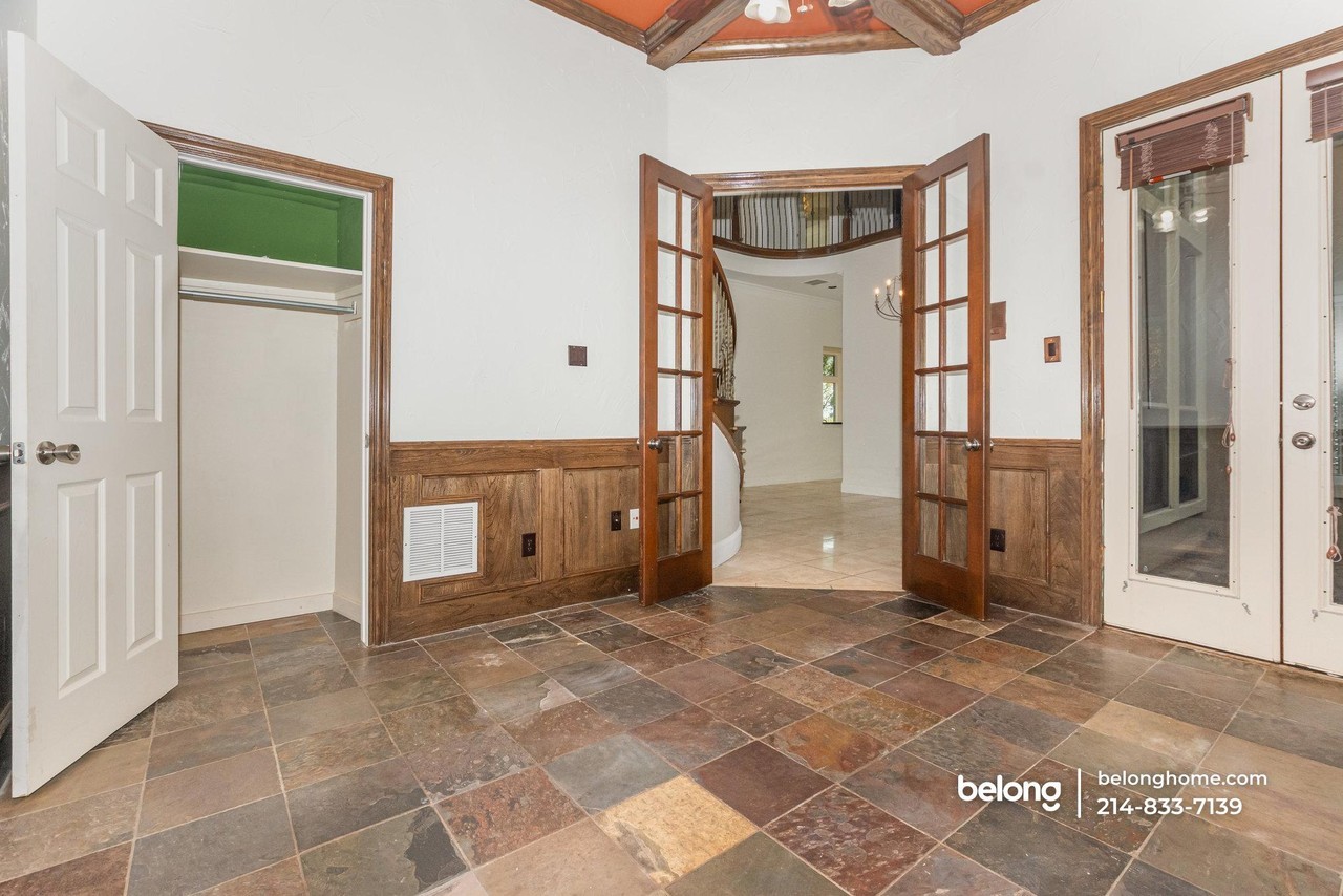 1710 Morrish Ln - Photo 6 of 30