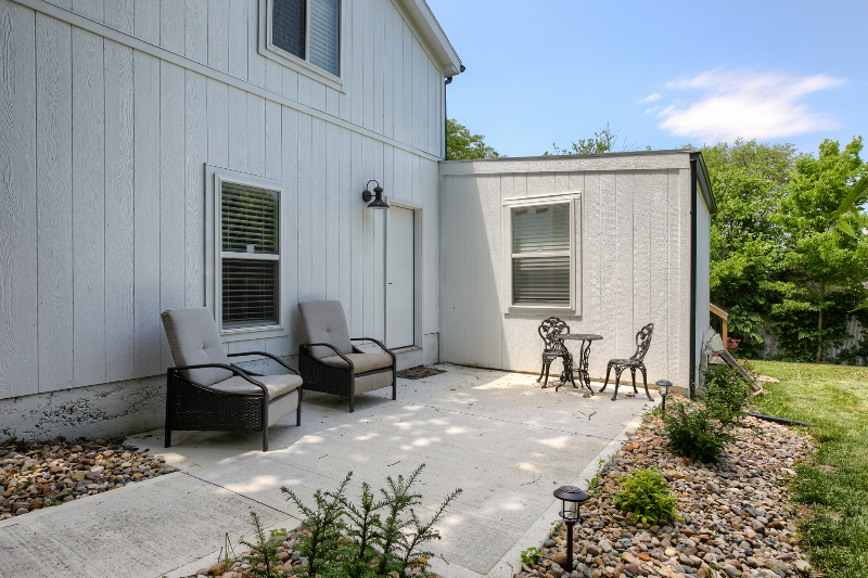 7105 N Walnut St - Photo 3 of 29