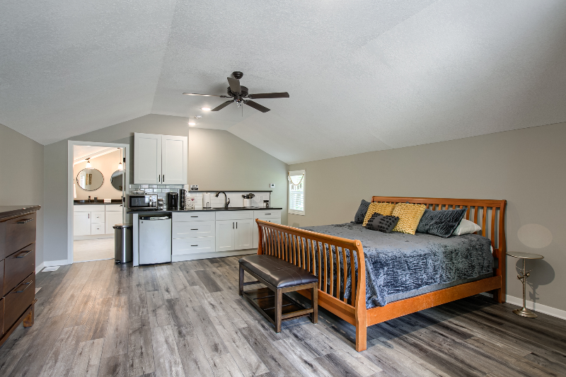 7105 N Walnut St - Photo 7 of 29