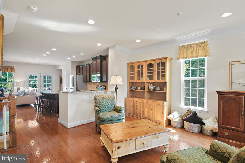 7200 Dorchester Woods Ln - Photo 3 of 3